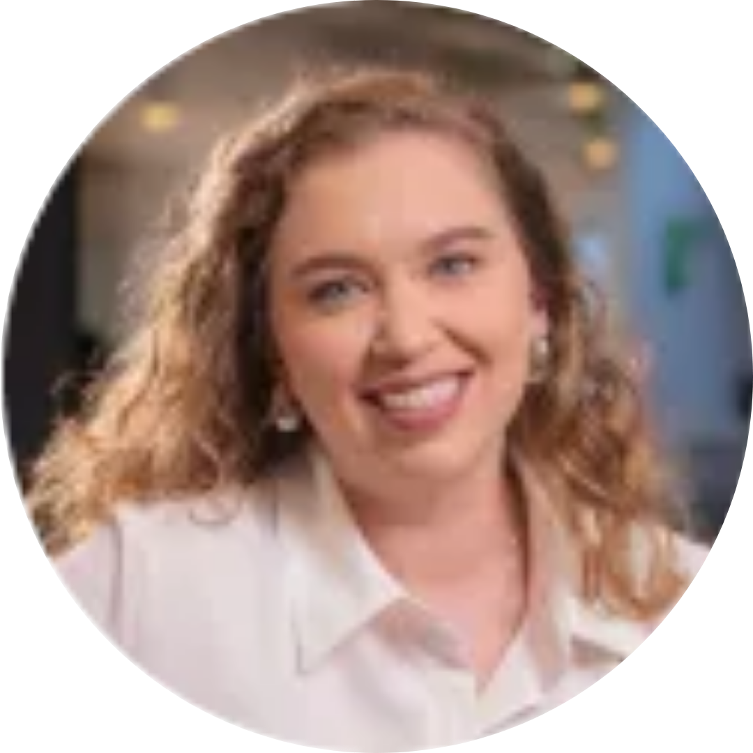 Especialista Juliana Valente Cliente Satisfeita.png